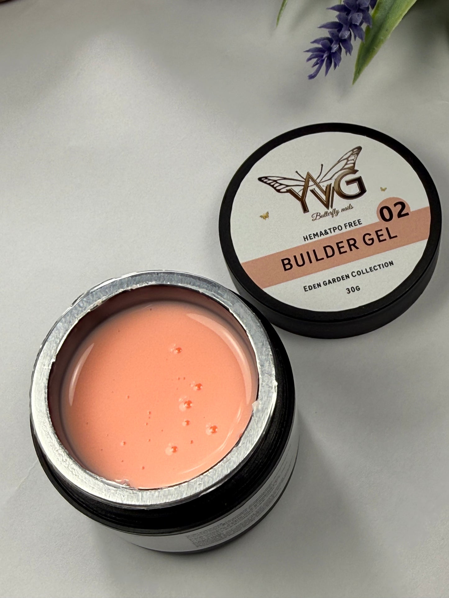 Builder gel # 02 Eden Garden