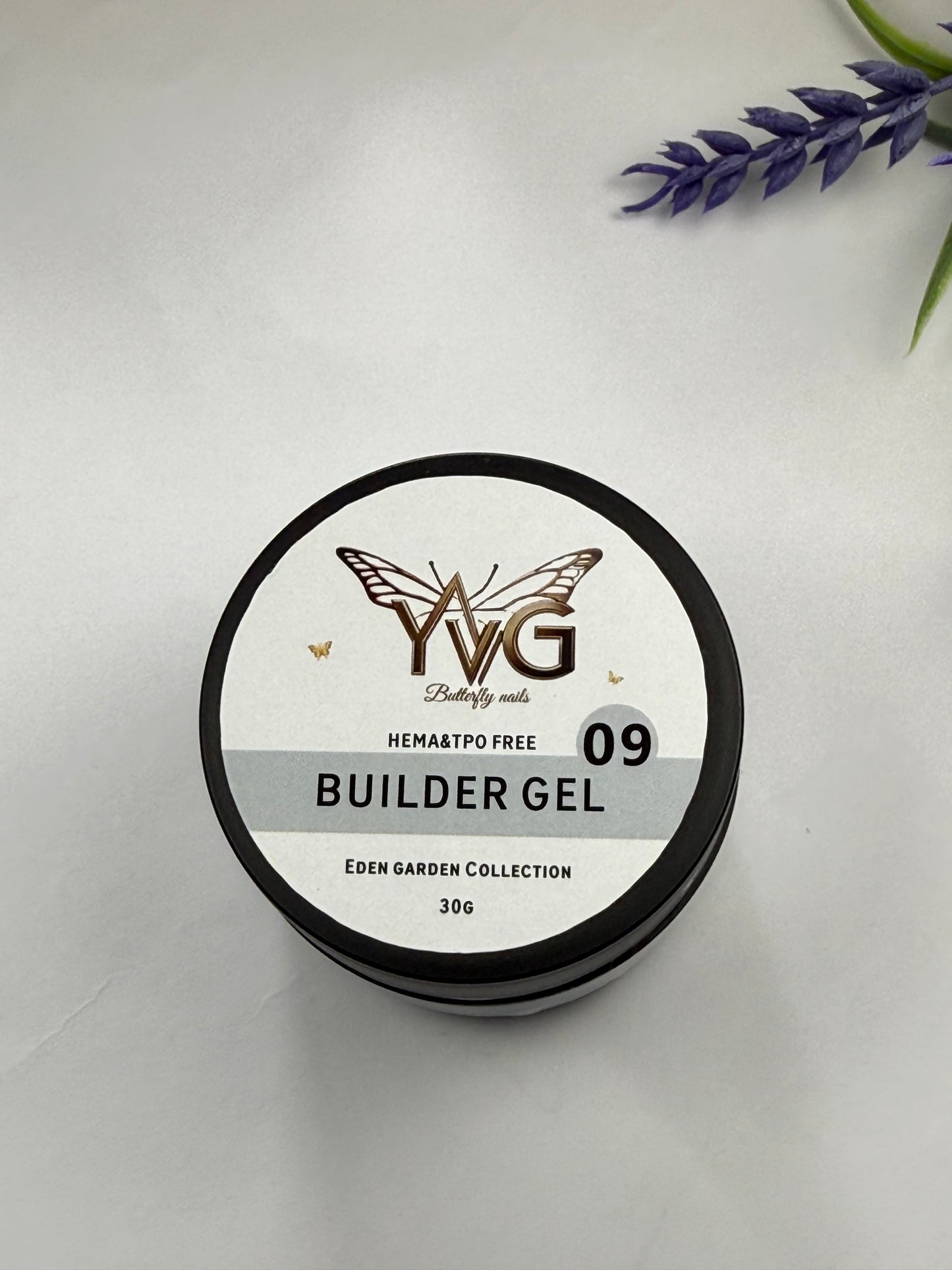 Builder gel # 09 Eden Garden