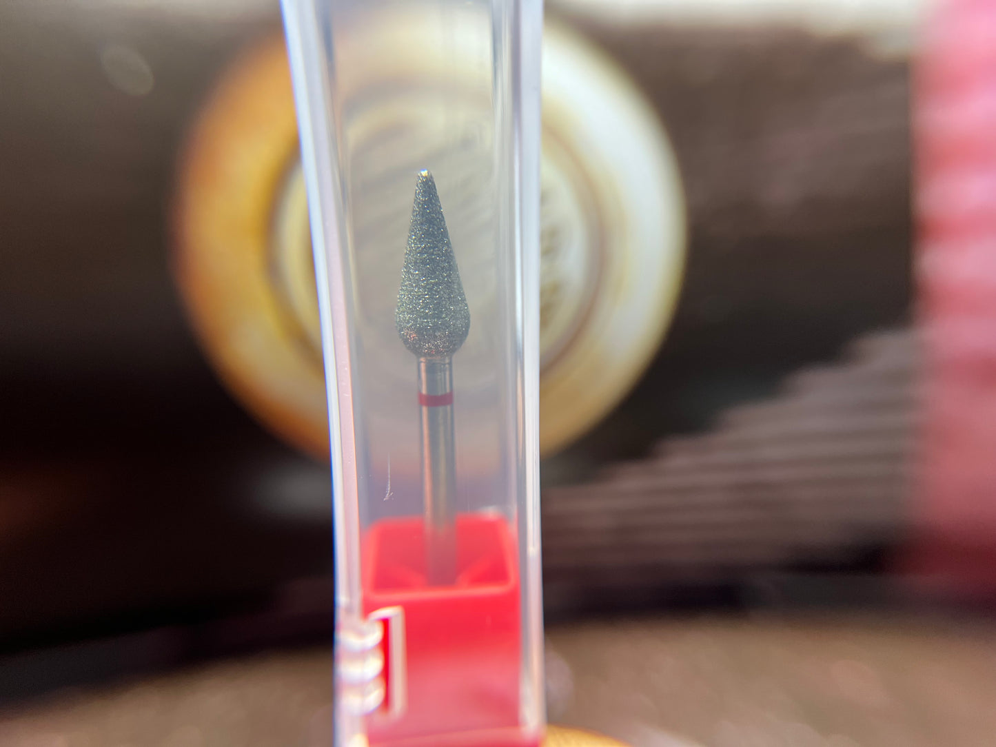 Punta pera para pulido de piel de la cutícula ( cinta roja )