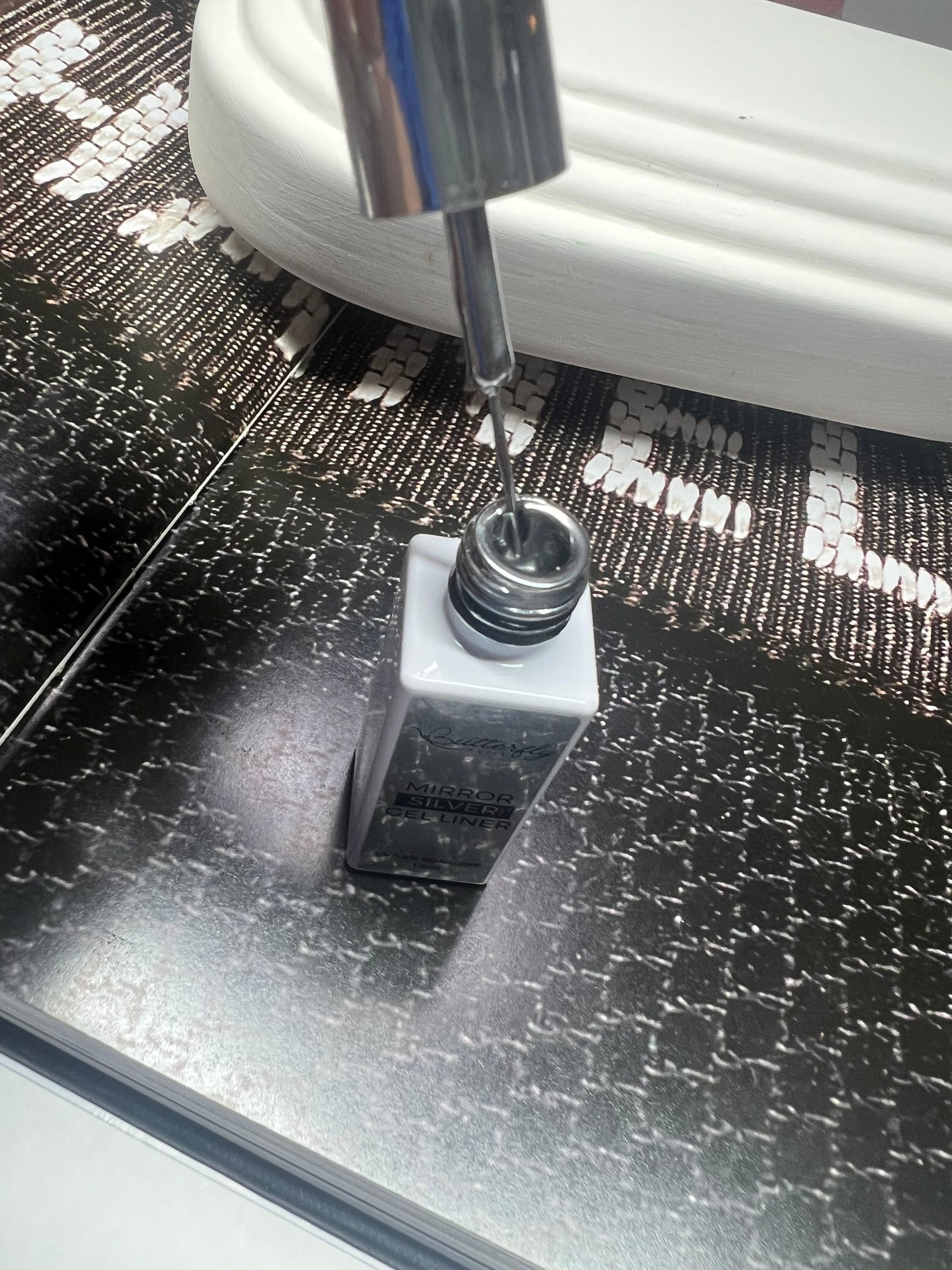 Liner efecto espejo silver líquido