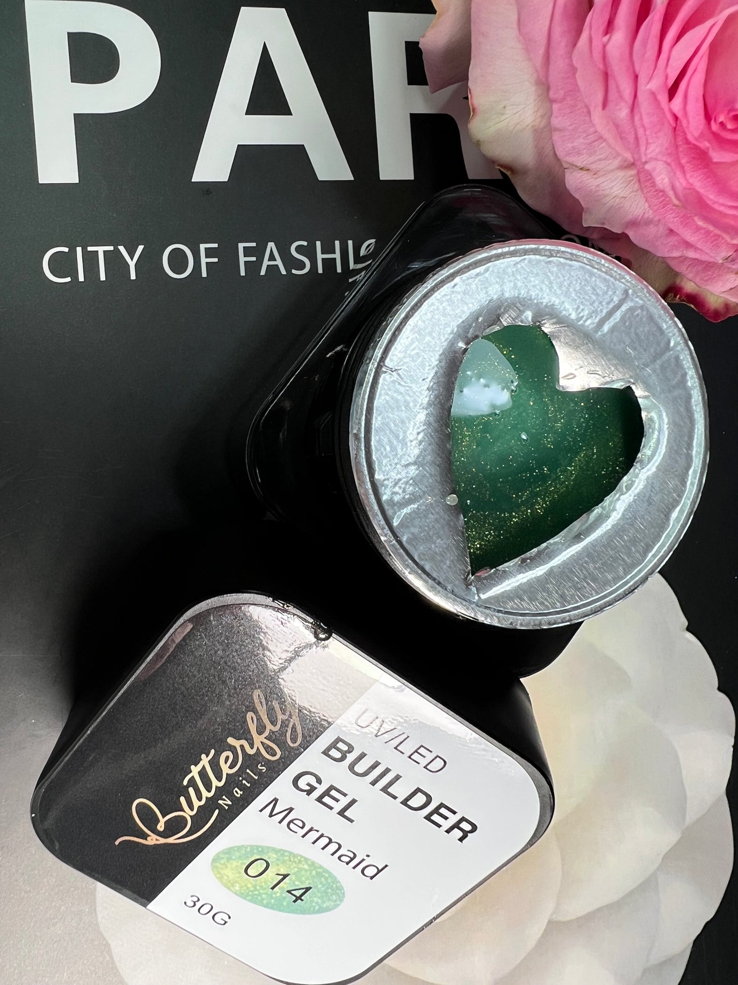 Builder gel # 14 mermaid esmeralda