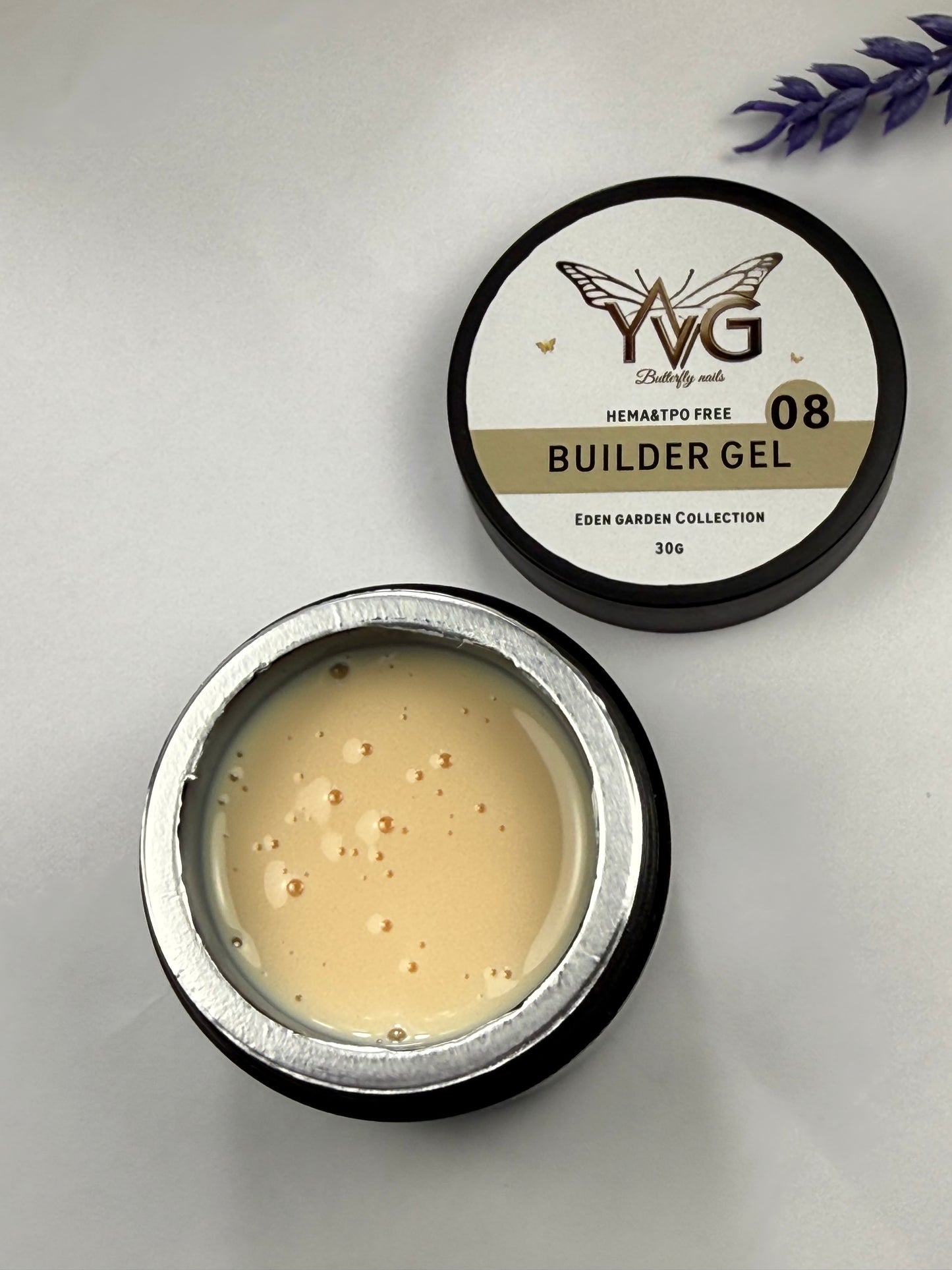 Builder gel # 08 Eden Garden